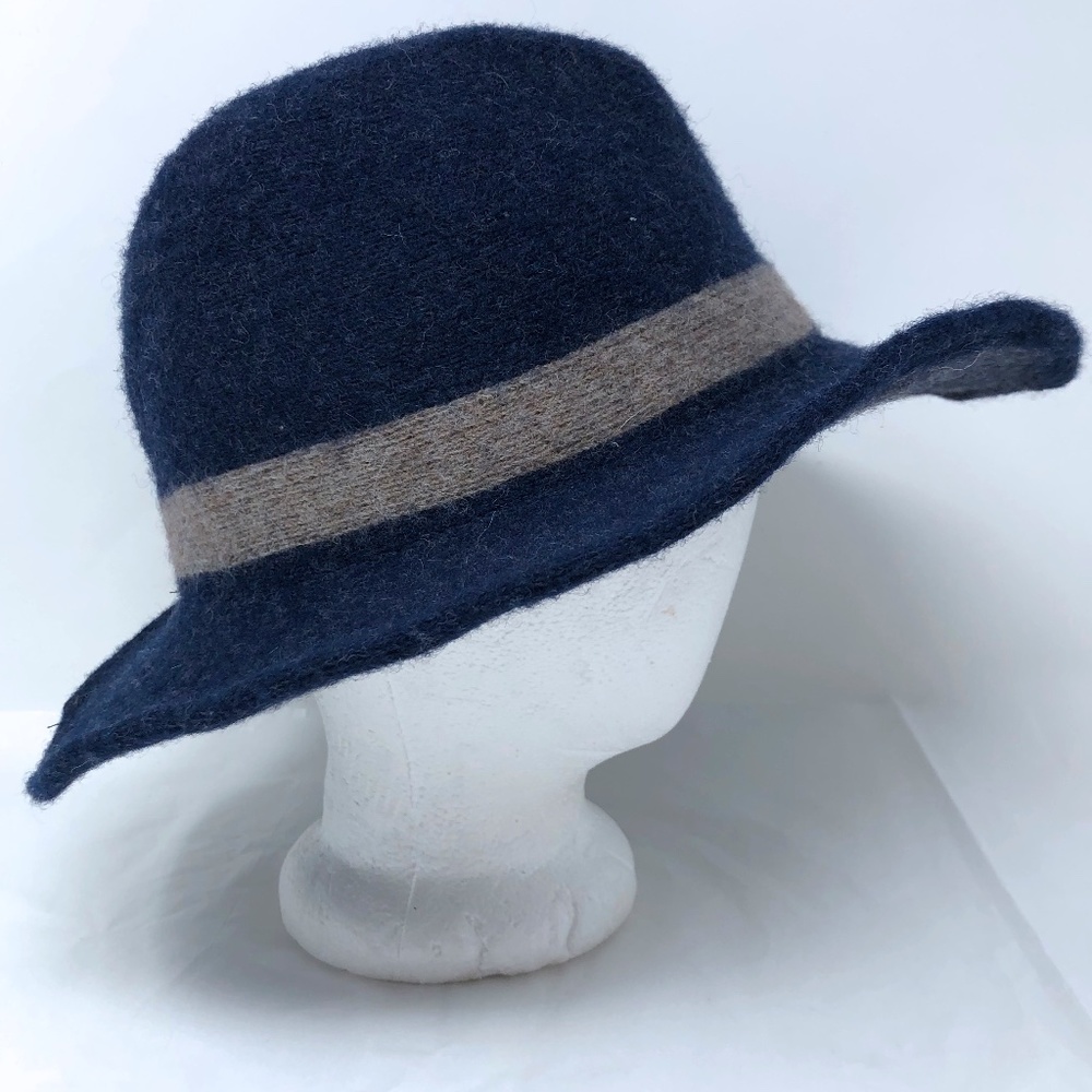 Adora Packable Wool Hat Floppy Cowboy Bucket Heat… - image 1
